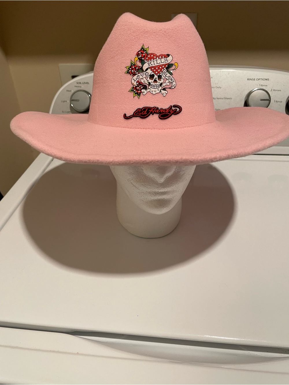 NWT Ed Hardy pink cowboy/cowgirl hat with skull and roses, one size.